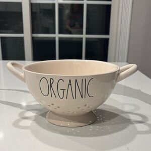 Rae Dunn Cream w/ Black “Organic” Colander..8 Inch Round x 4 inch High